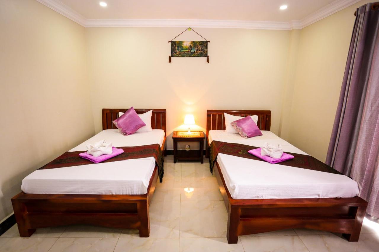 Blue Diamond Hostel Battambang Exterior photo